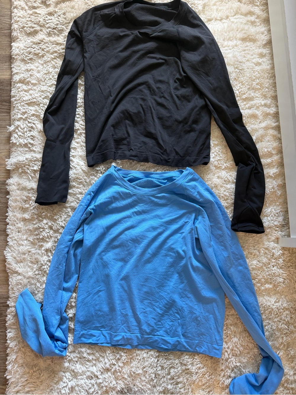 lululemon athletica swiftly long sleeve cropped blue and black